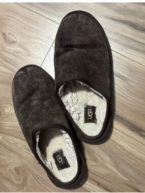 UGG Men's Chocolate Brown Slip-Ons